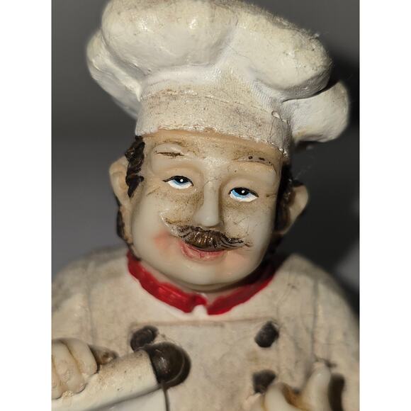 Chef Shelf-Sitter Figurine with Menu Scroll & Gingham Legs – Kitchen Décor - Picture 4 of 16